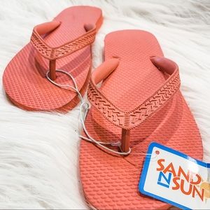 BRAND NEW • Hot Pink Rubber Flip Flops